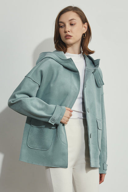 Dames Korte Wollen Jas Met Knoopsluiting En Oversized Pasvorm