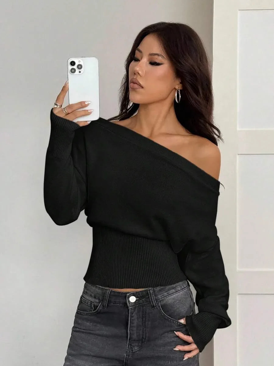 Oversized Dames Trui Met Asymmetrische Hals