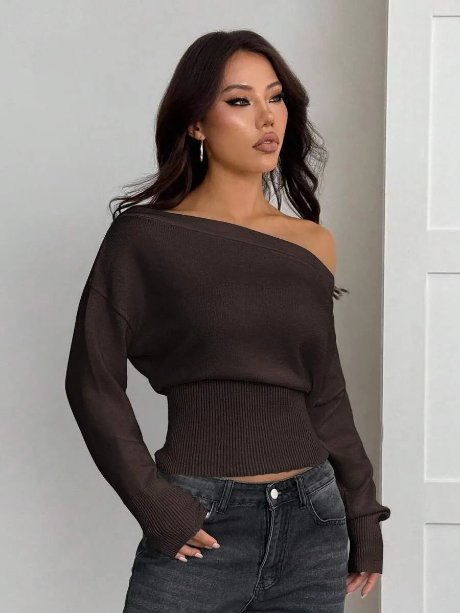 Oversized Dames Trui Met Asymmetrische Hals