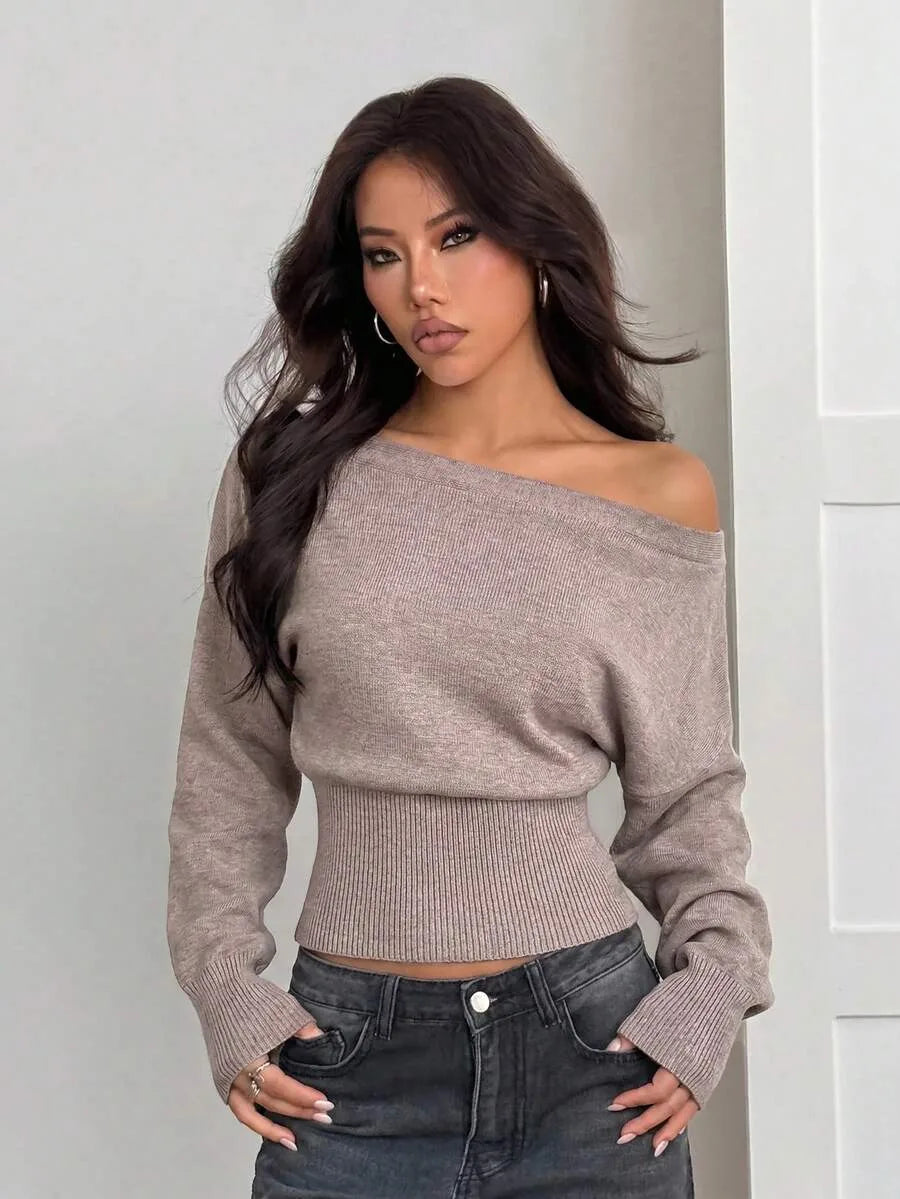 Oversized Dames Trui Met Asymmetrische Hals