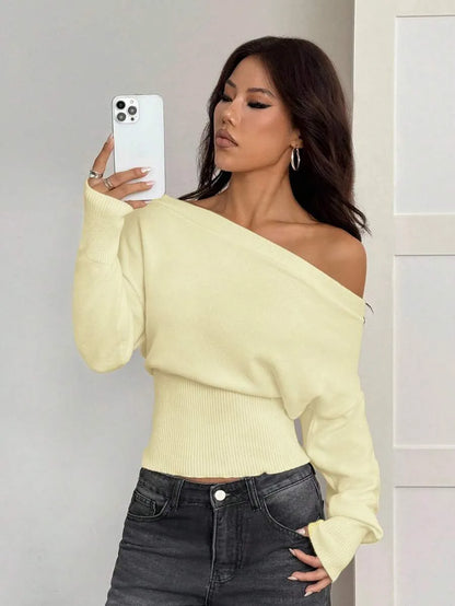 Oversized Dames Trui Met Asymmetrische Hals