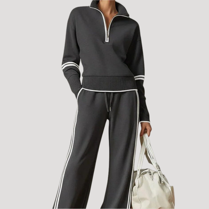 Sportieve Tweedelige Dames Set Met Hoge Kraag En Wijde Broek