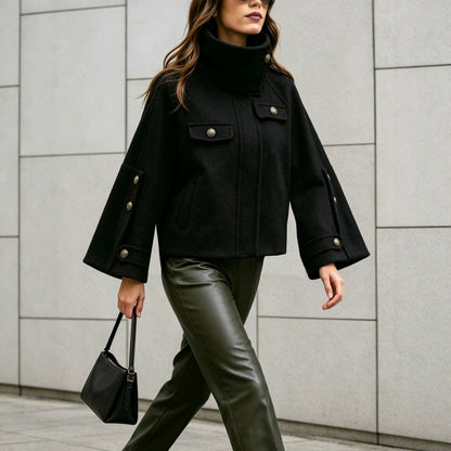 Chique Cape Jas Dames – Korte Jas Met Opstaande Kraag