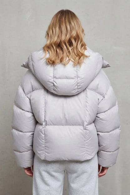 Korte Puffer Jas Voor Dames Met Capuchon En Hoge Kraag