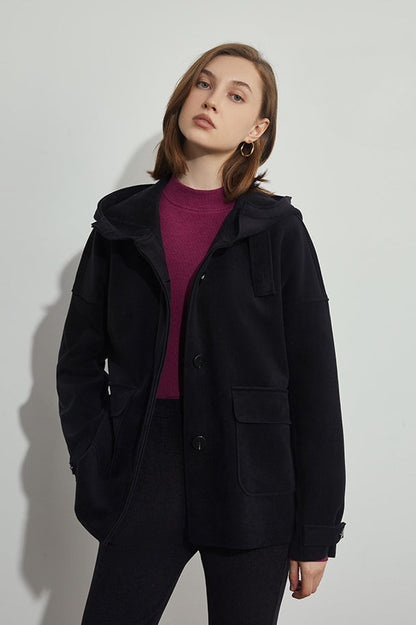 Dames Korte Wollen Jas Met Knoopsluiting En Oversized Pasvorm