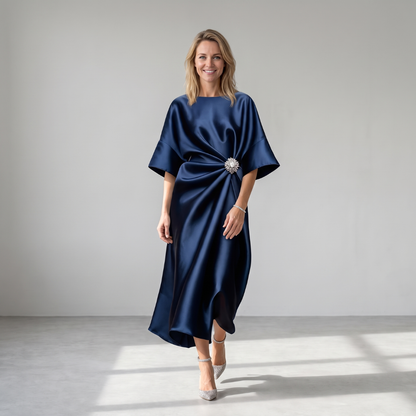 Marit - Satijnen Jurk met Sierdetail