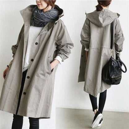 Lange Regenjas Voor Dames Met Capuchon En Knoopsluiting