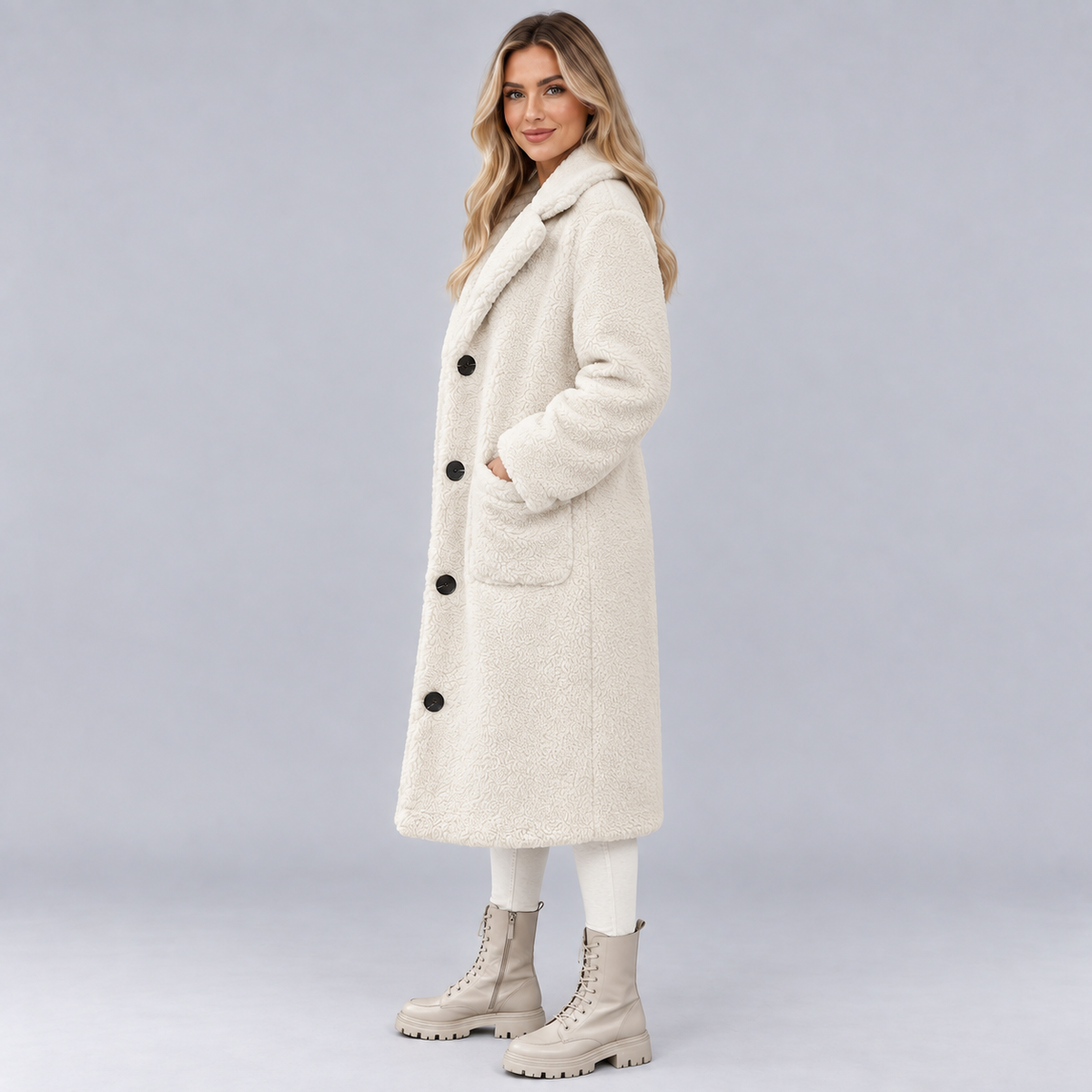 Lange Teddy Jas Voor Dames Met Reverskraag En Knoopsluiting