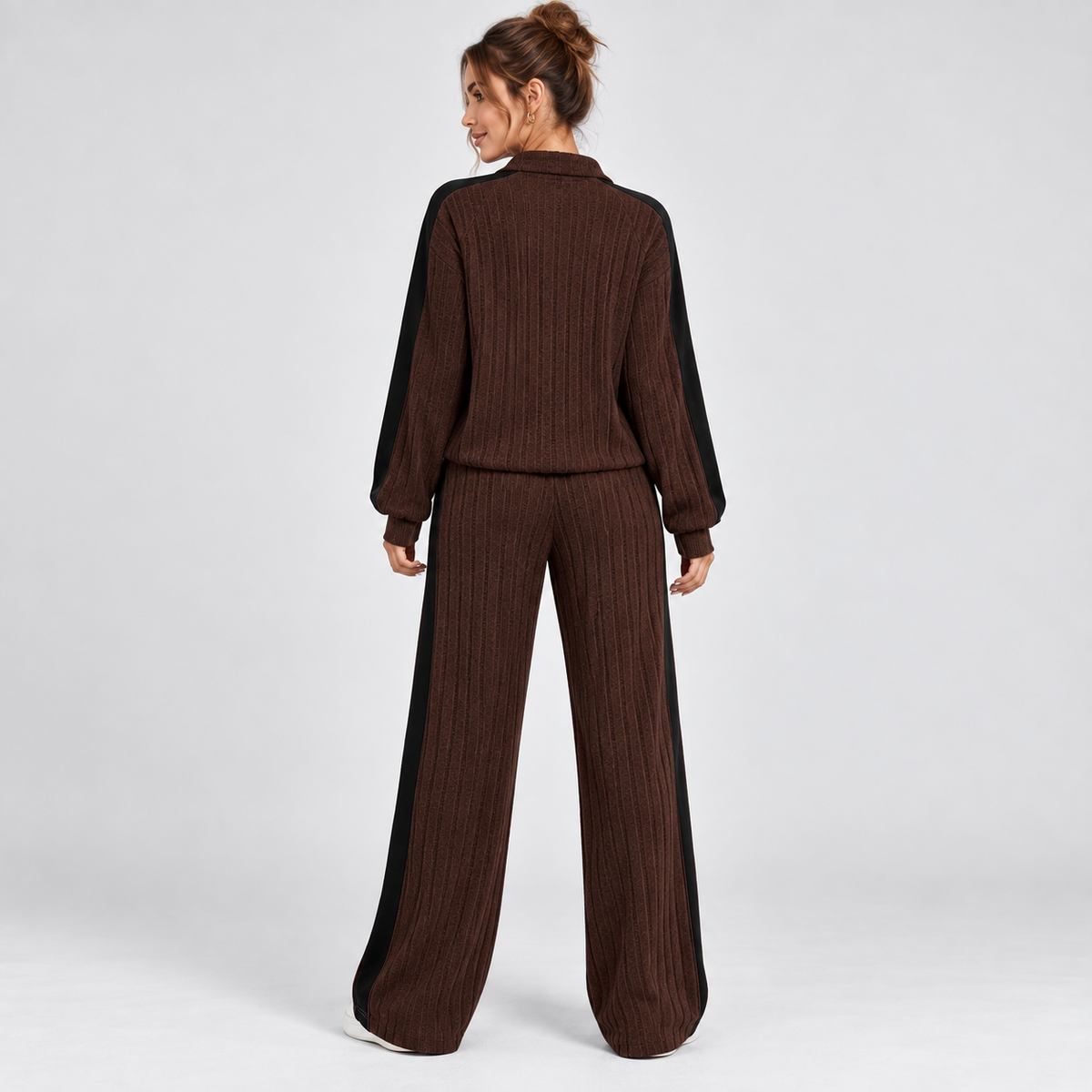 Gebreide Dames Co-Ord Set Met Wijde Pantalon En Contrastdetails
