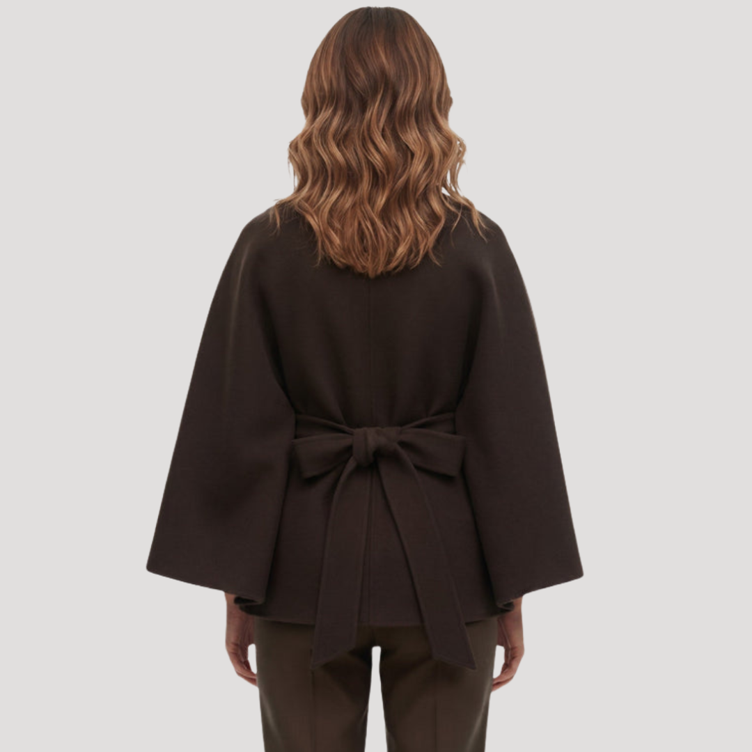 Stijlvolle Dames Poncho Jas Met Knoopdetail En Strikceintuur