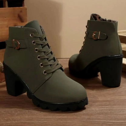 Dames Enkellaarzen Met Veters En Gespdetail