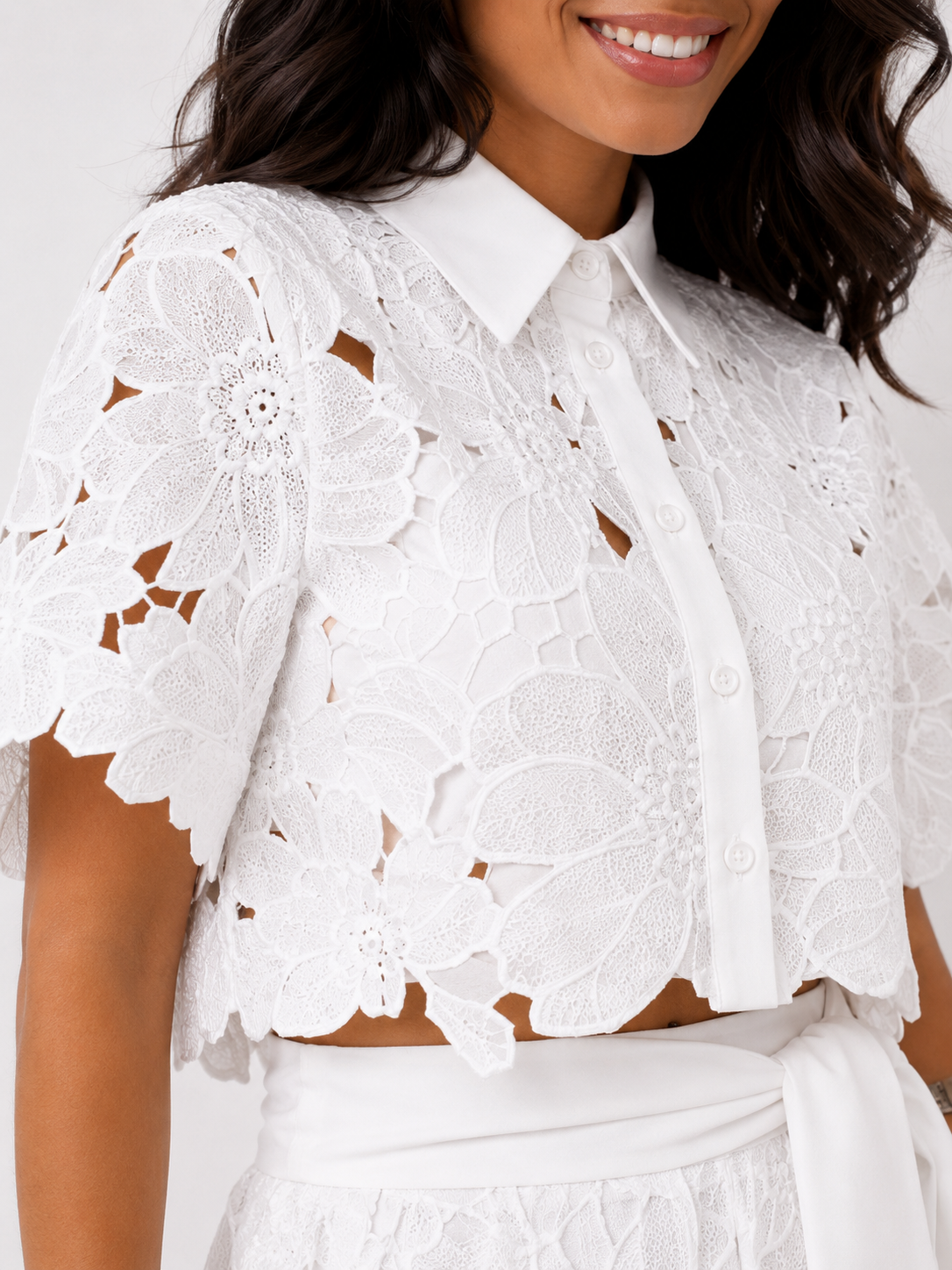 Chique Dames Tweedelige Set Met Bloemenkant En Wijde Broek