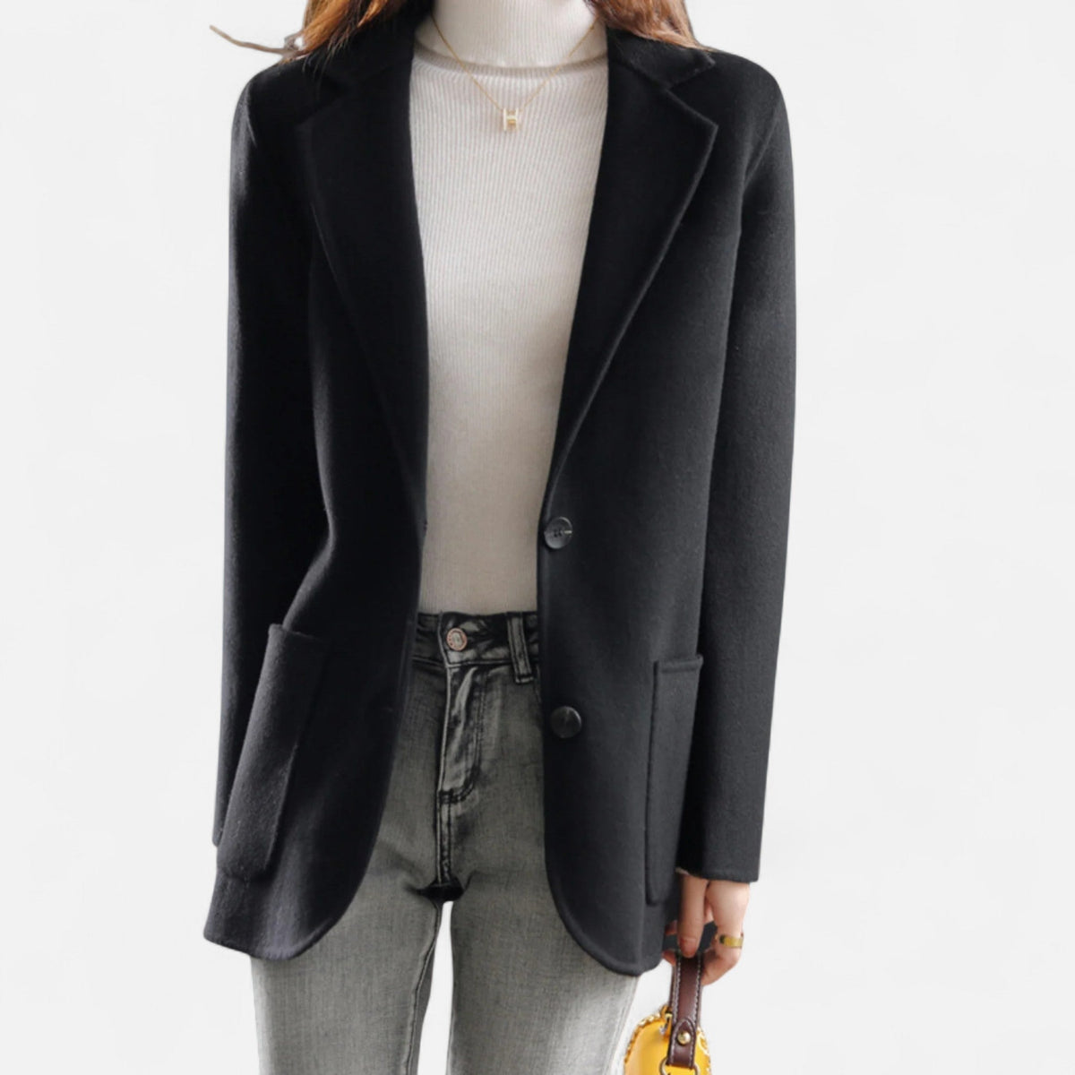 Getailleerde Dames Blazer Met Revers En Knoopsluiting