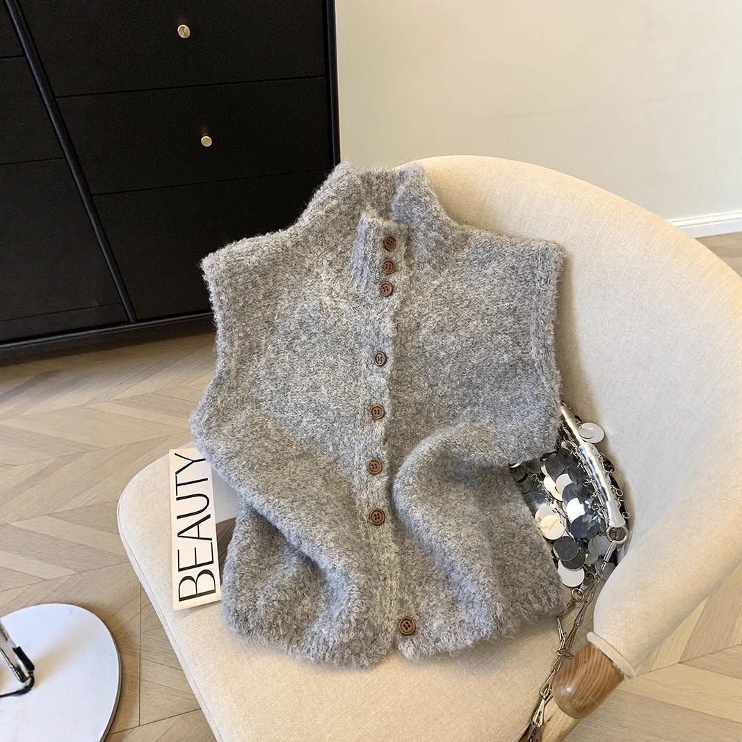 Zachte Dames Gilet Met Hoge Kraag En Knoopsluiting